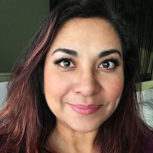 Meet your Posher, Tania